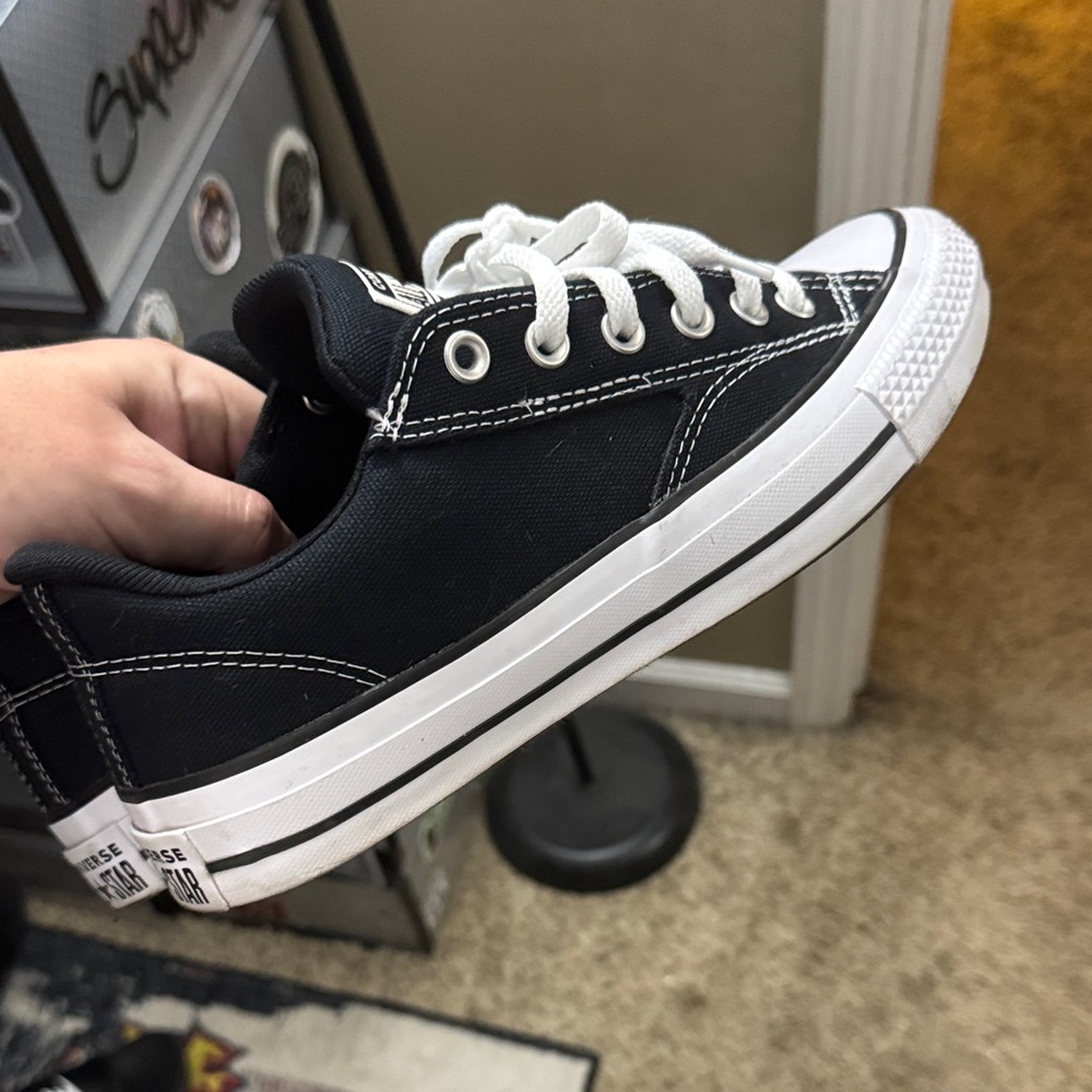 Converse low top